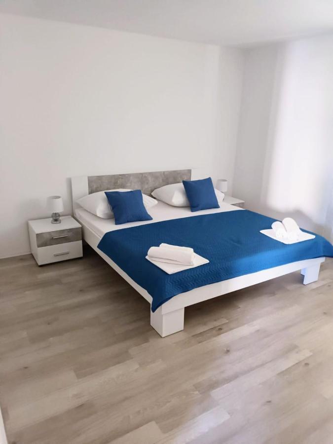 Apartment "None" מאקרסקה מראה חיצוני תמונה