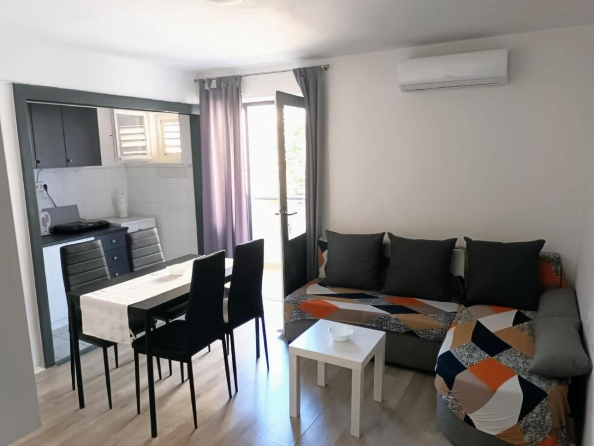 Apartment "None" מאקרסקה מראה חיצוני תמונה