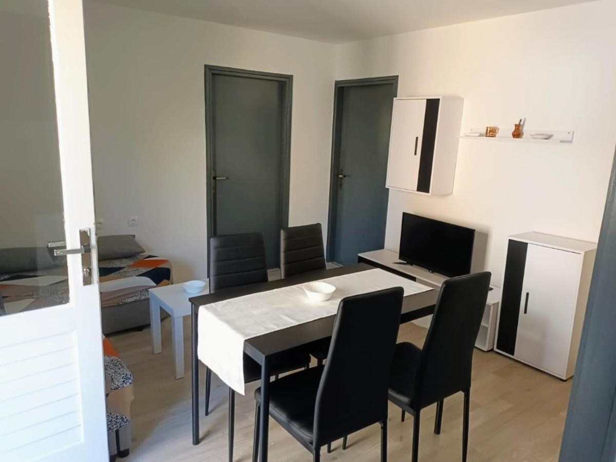 Apartment "None" מאקרסקה מראה חיצוני תמונה